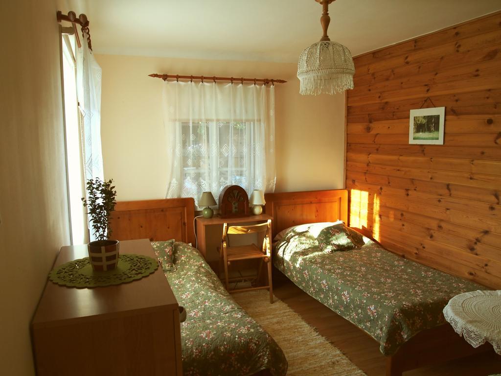 Domek Zapiecek Białowieża Habitación foto